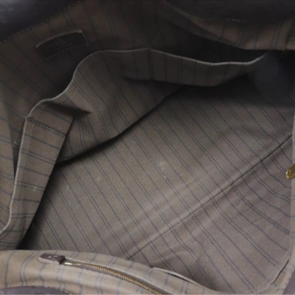 Louis Vuitton Artsy MM Monogram Empreinte Shoulder Bag - Picture 10 of 14